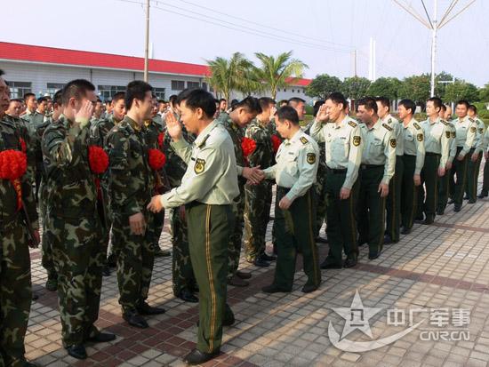 ����܊��