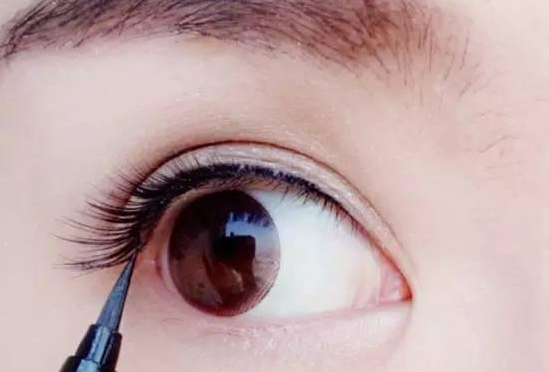 �ճ��ϰ��y��