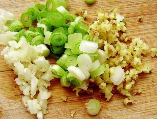 �����[����