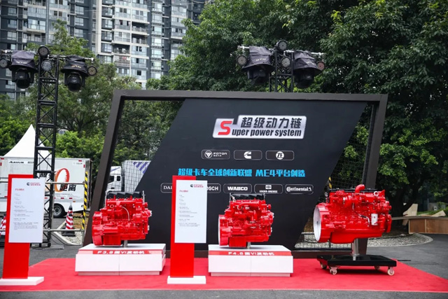 ��W���W�R�Ɍ��ٶ��ƵĿ���˹��������