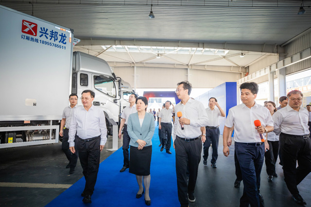 �c��(hu��)�I(l��ng)��(d��o)�����e���^�F(xi��n)��(ch��ng)չ܇(ch��)