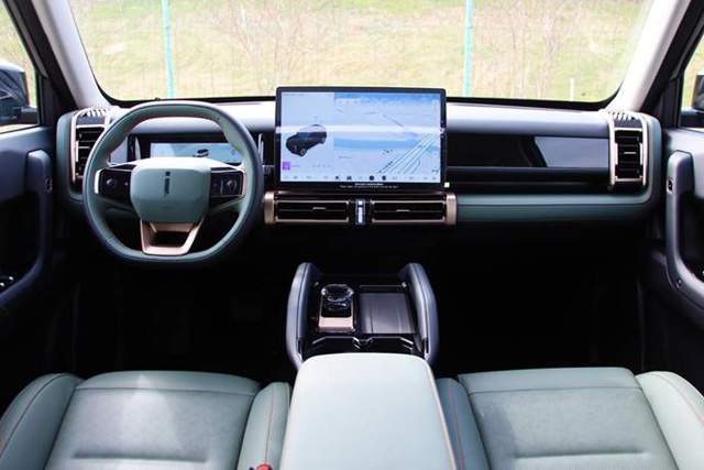 ����Ӳ�������(q��)��15�f���܈AԽҰ܇����